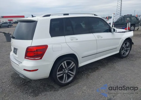 2015 Mercedes-Benz Glk 350 z USA, uszkodzony, nr VIN WDCGG5HB8FG422640